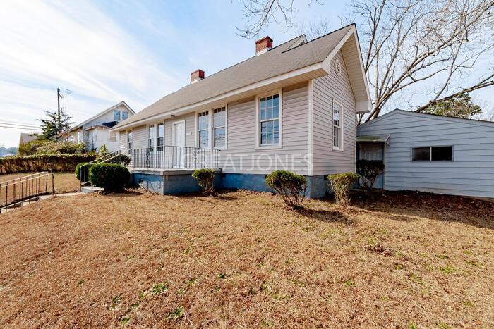 250 Columbia Rd - Photo 3 of 23
