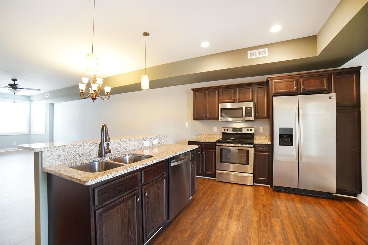 106 Capital St #1 - Photo 5 of 15