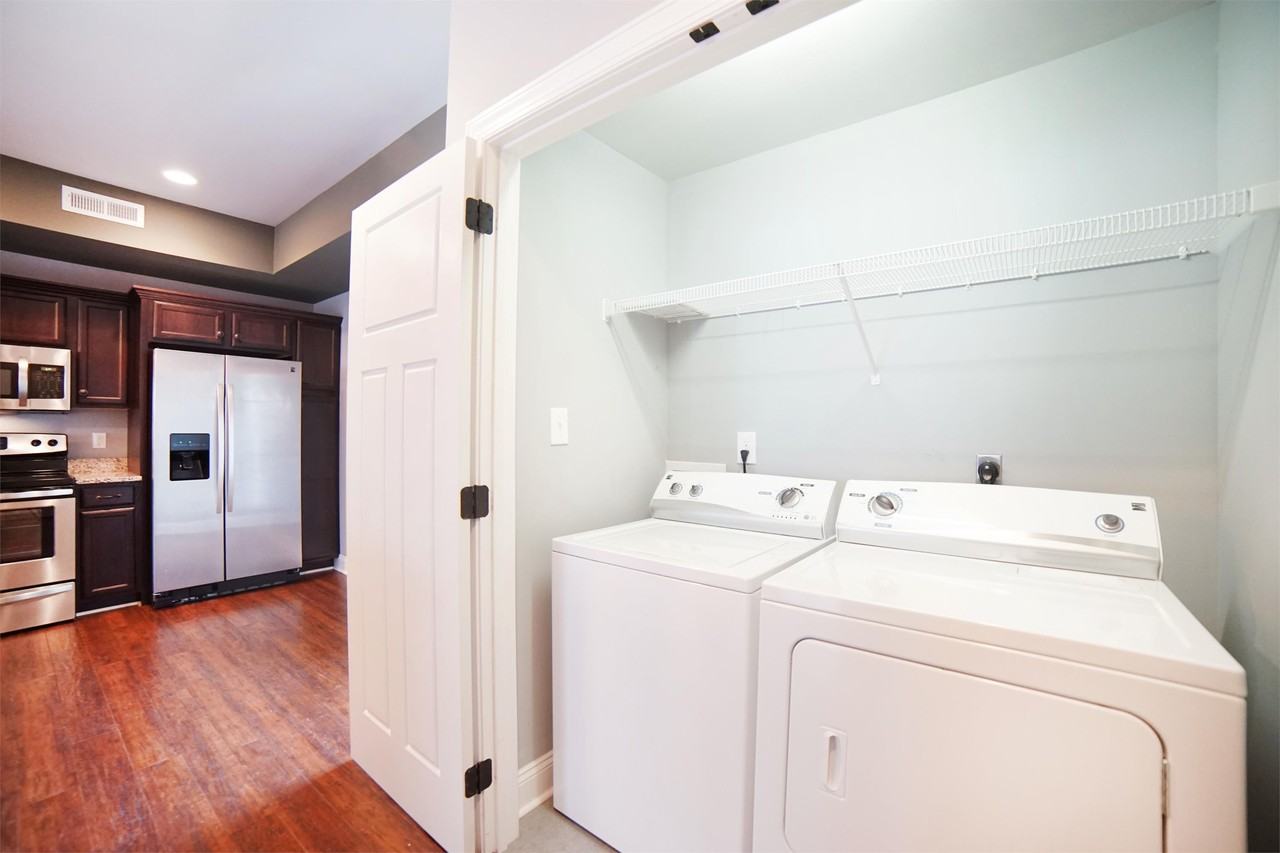 106 Capital St #1 - Photo 7 of 15