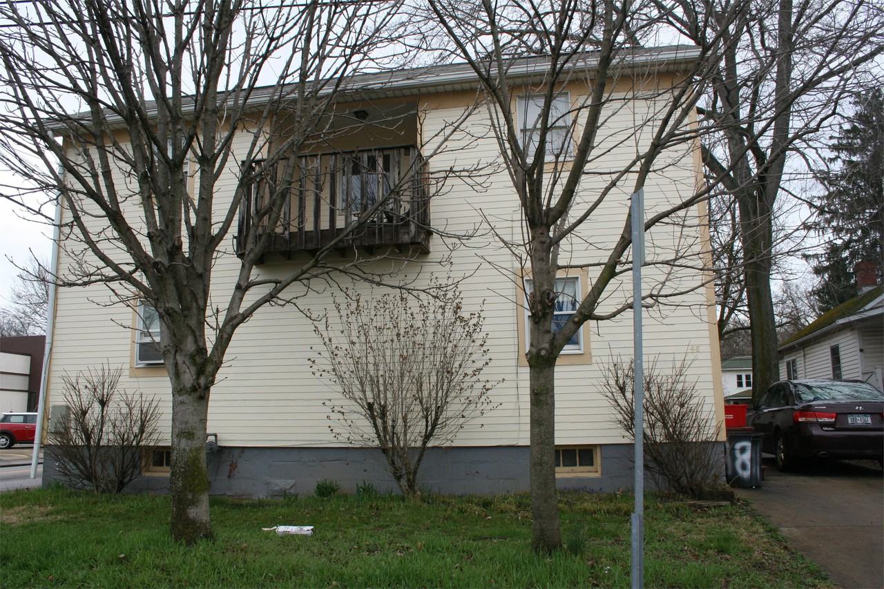 48 Moore Avenue - Photo 3 of 4