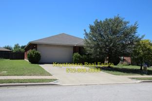 111 Carol Ave - Photo 1 of 1