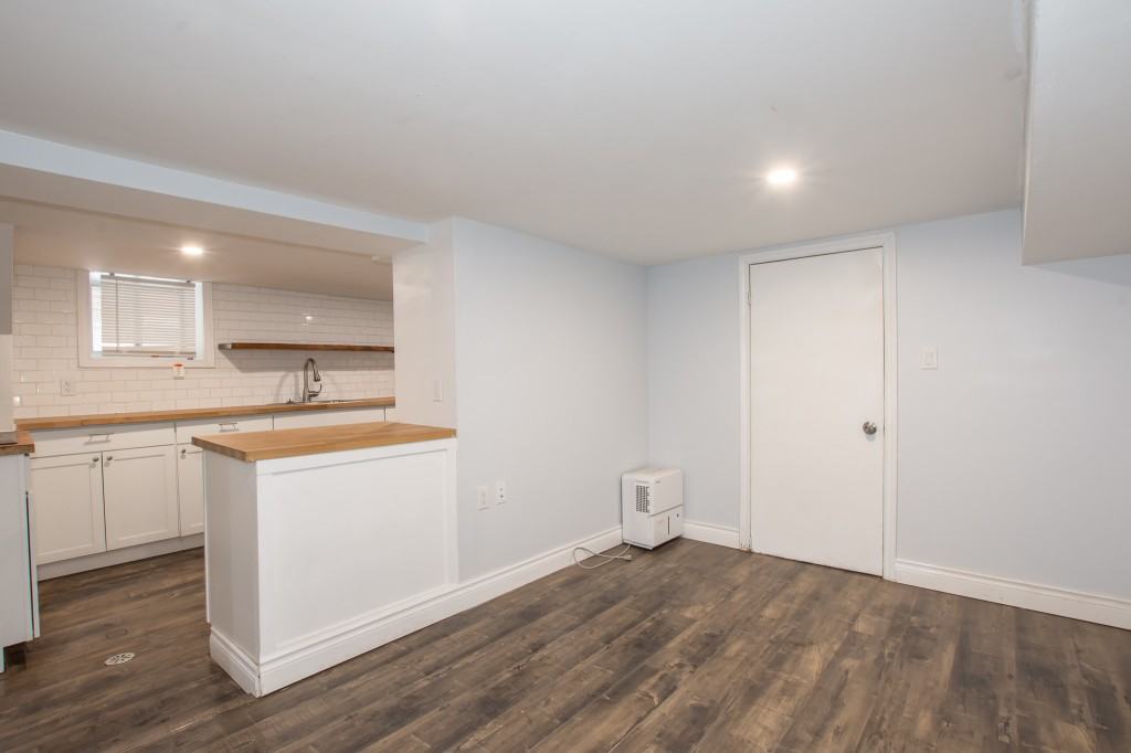 59 Carrick Avenue - Photo 3 of 10