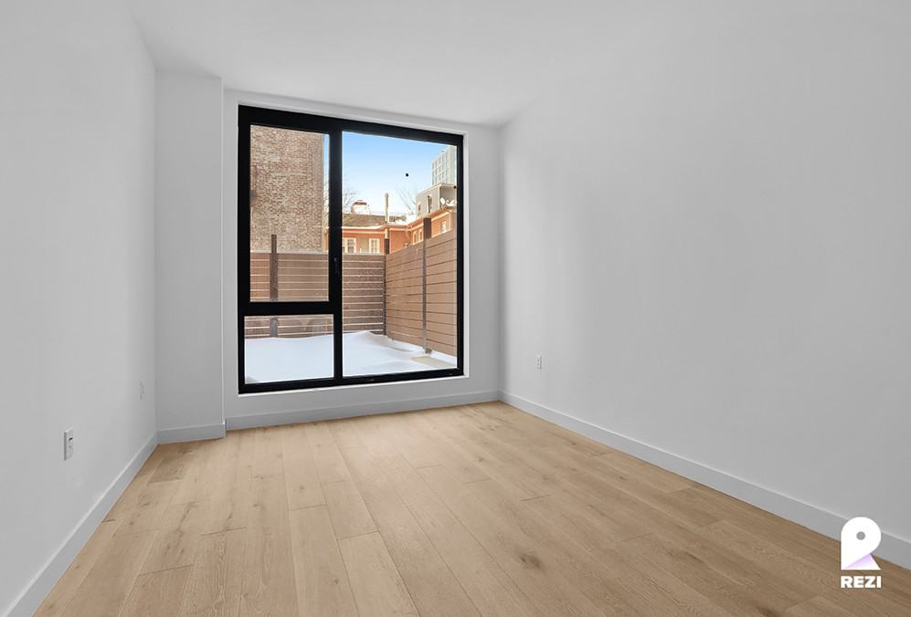 148-37 88th Ave - Photo 6 of 9