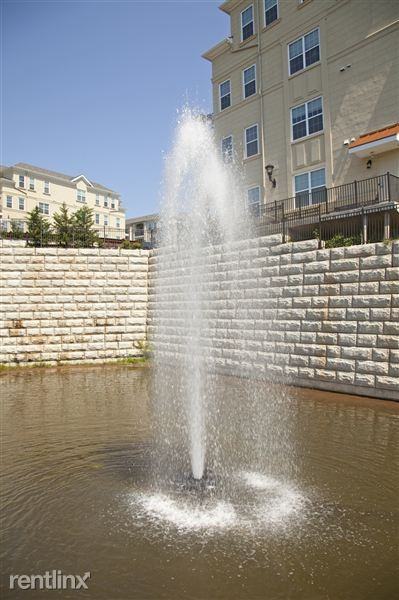 Presidential Place - Photo 3 of 18