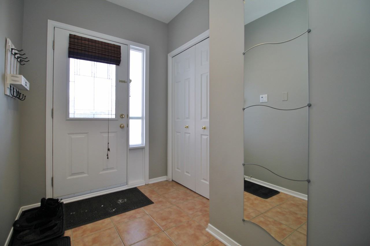 4596 Ogilvie Walk Cr Apartments in Carson Grove, Ottawa, ON K1J 1G6