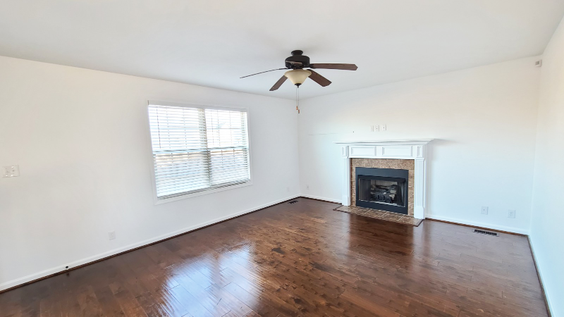982 Dwight Eisenhower Way - Photo 3 of 26