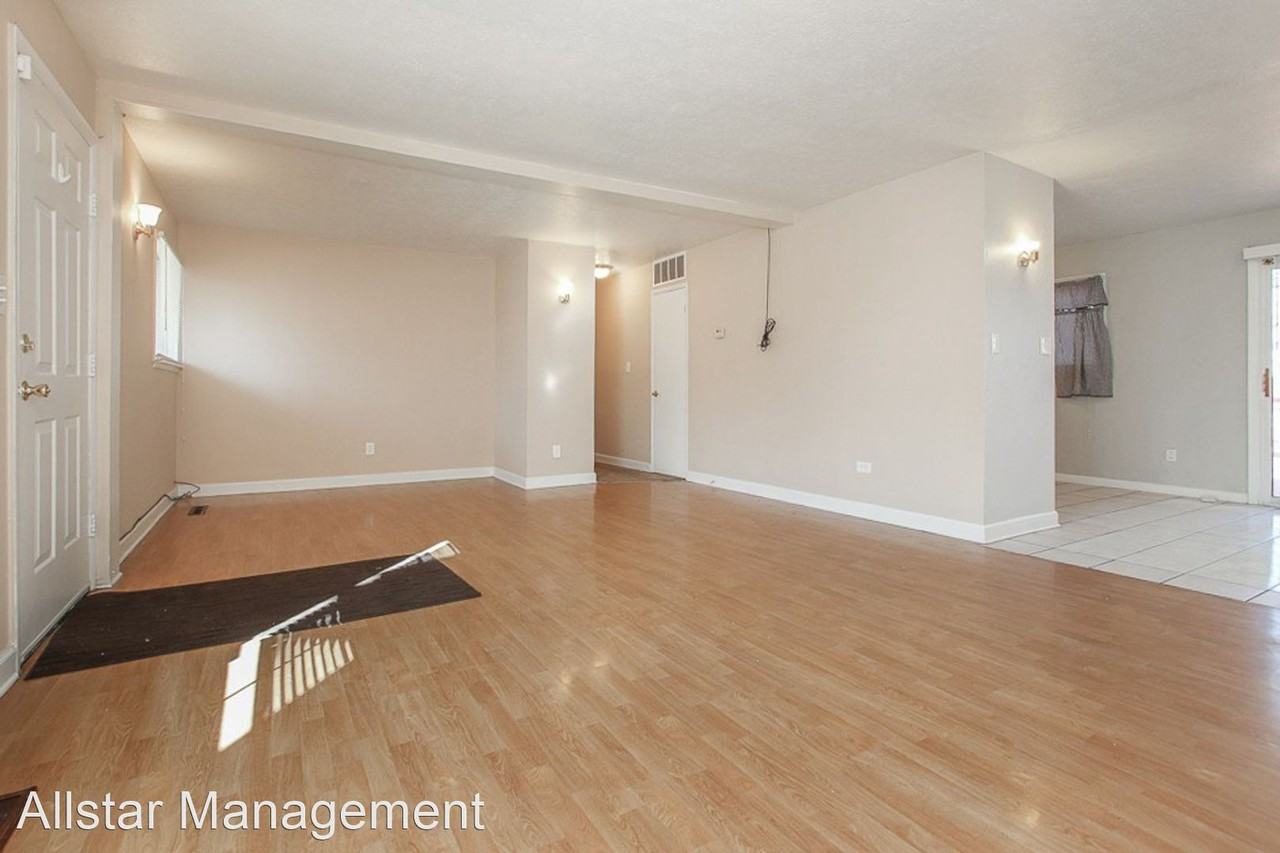 24525 Randolph Rd - Photo 3 of 46