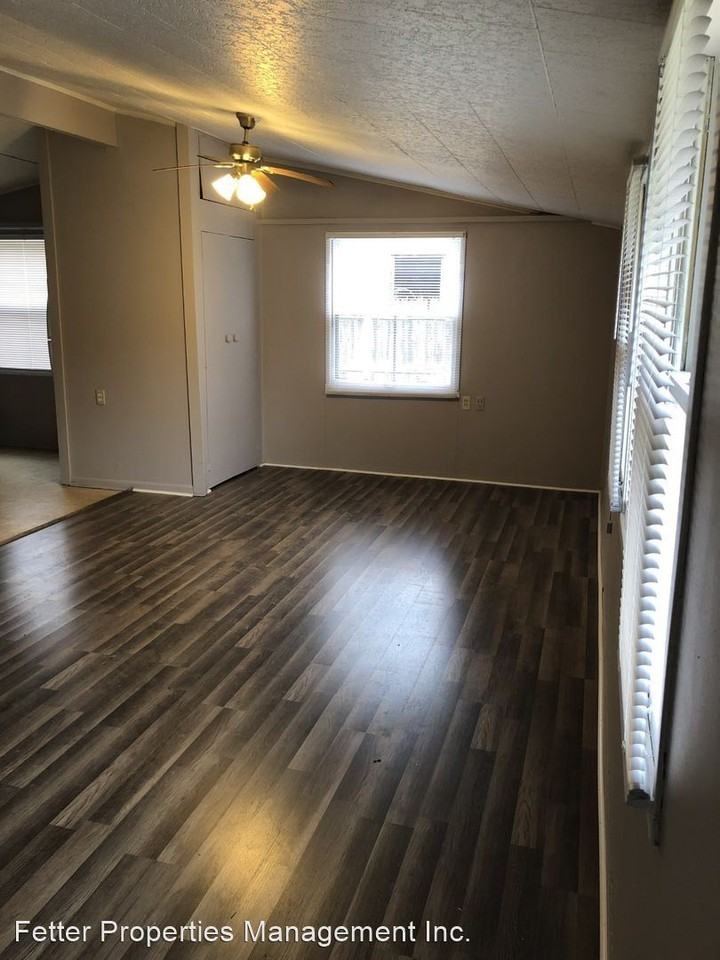 2711 S Villa Dr - Photo 3 of 15