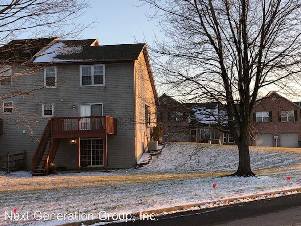 1820 Stratford Ct - Photo 2 of 9