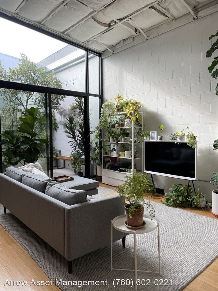 2692 C Street - Photo 3 of 6