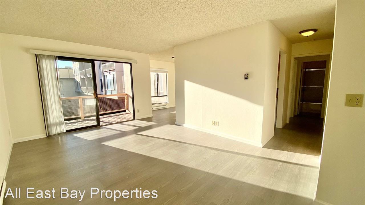 4 Commodore Dr #341