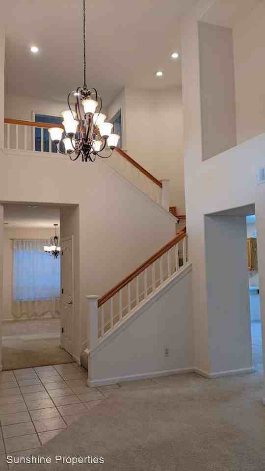 3402 Edgewater Pl - Photo 2 of 28