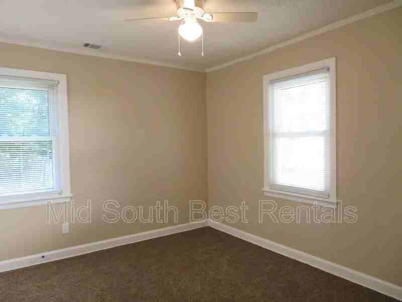 3531 Farmville Ave - Photo 4 of 7