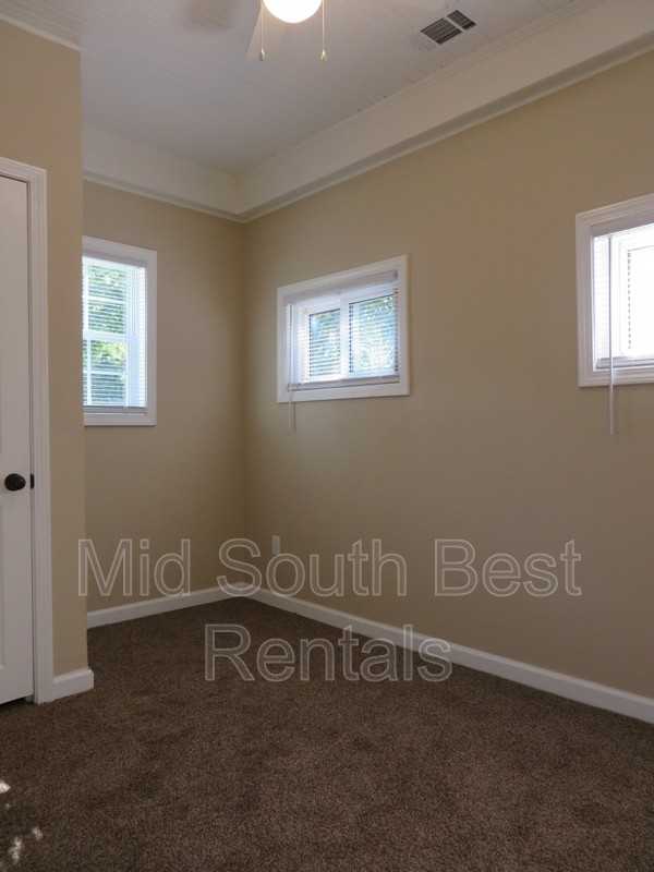 3531 Farmville Ave - Photo 6 of 7