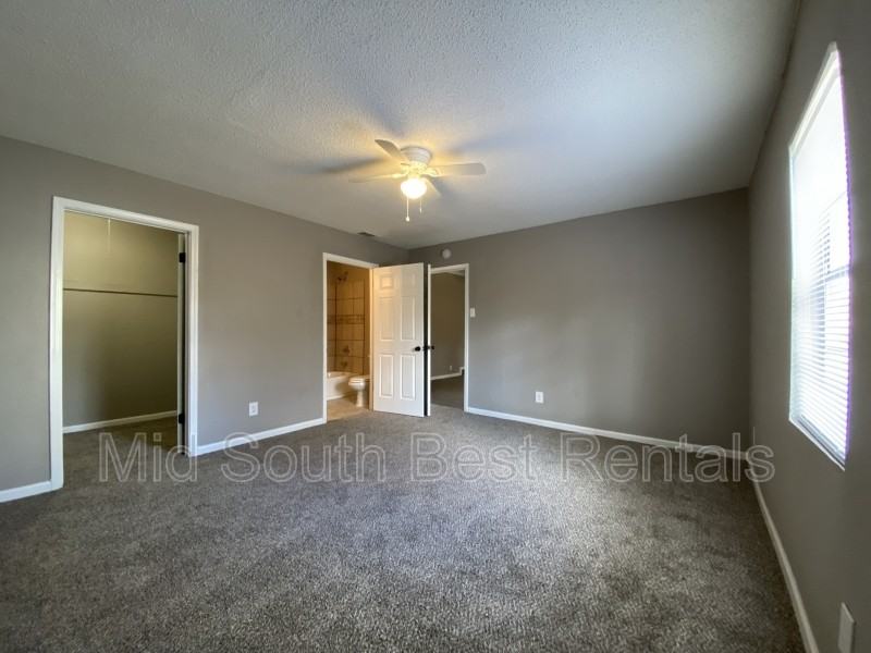 3312 University St - Photo 4 of 8