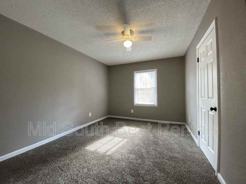 3312 University St - Photo 5 of 8