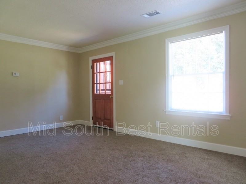 2461 Kimball Ave - Photo 2 of 7