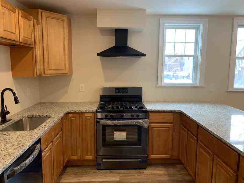 35 Mills St - Photo 2 of 12