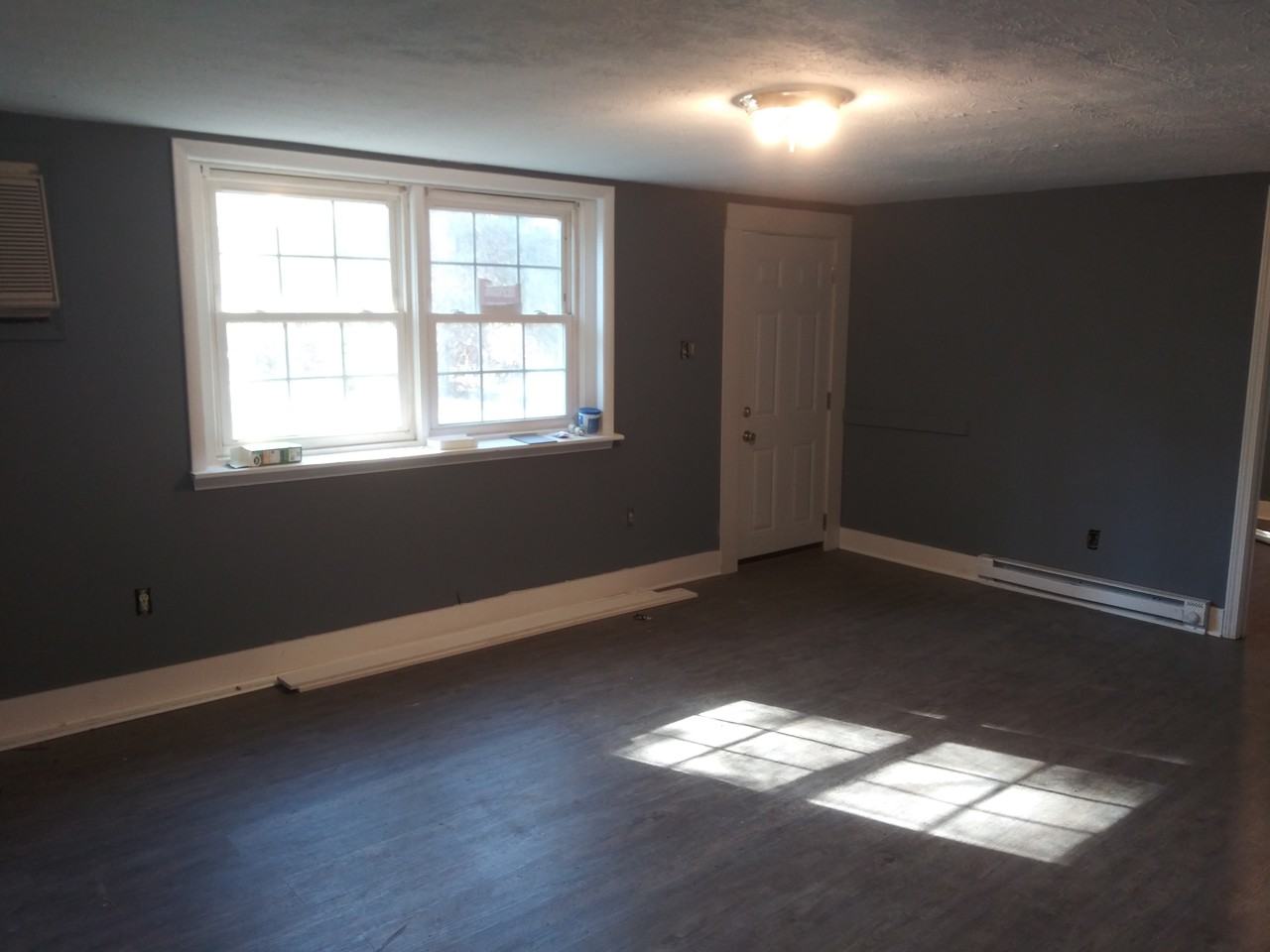 1507 Coley Dr - Photo 2 of 7