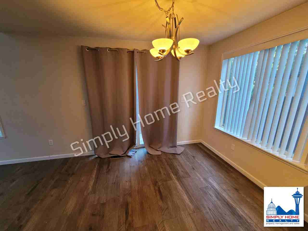 5624 29th Ct Se - Photo 7 of 21