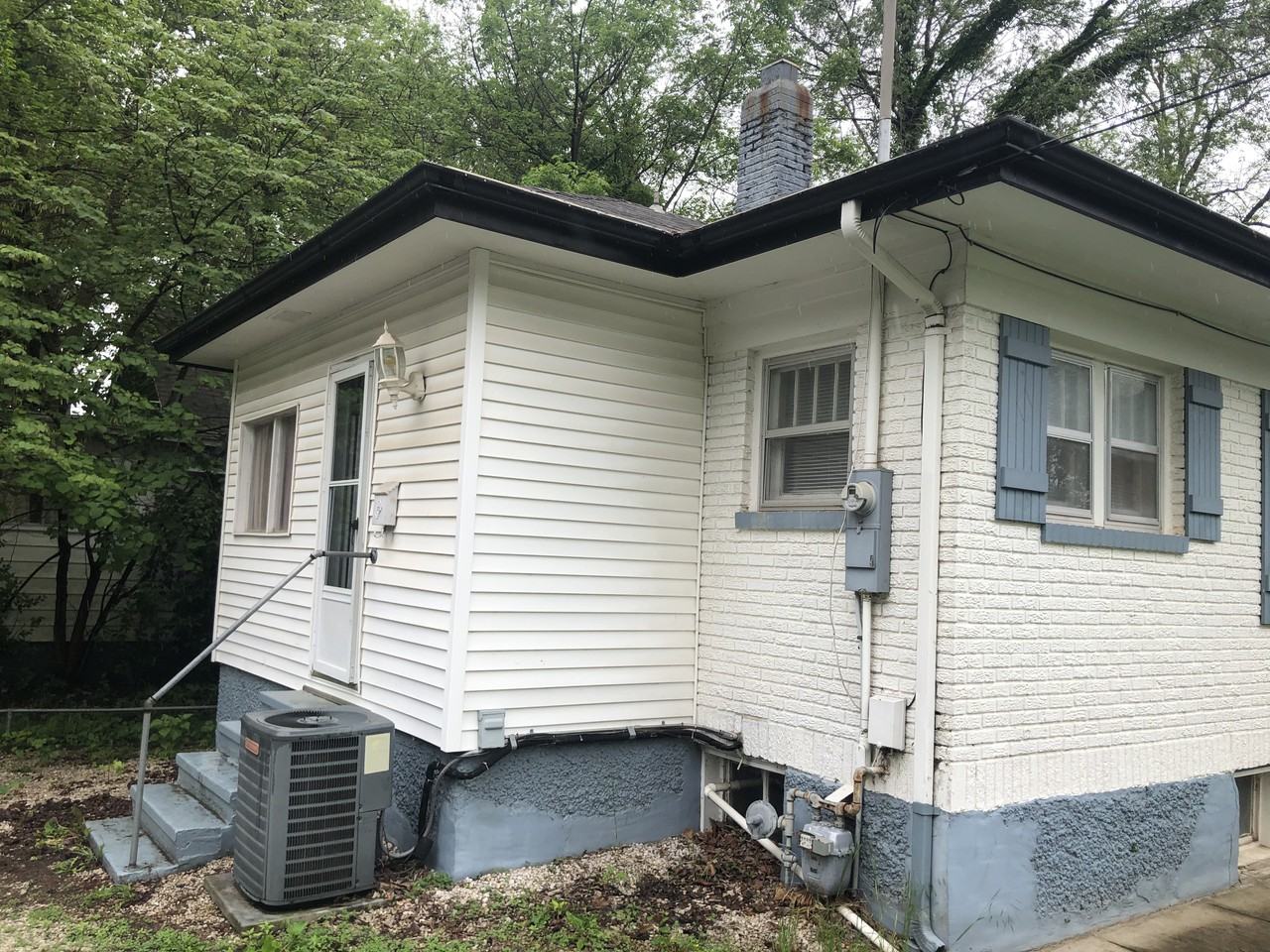 1018 E Loren St - Photo 2 of 7