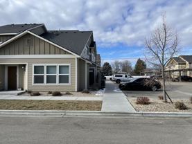 8940 W Shellie Ln - Photo 1 of 1