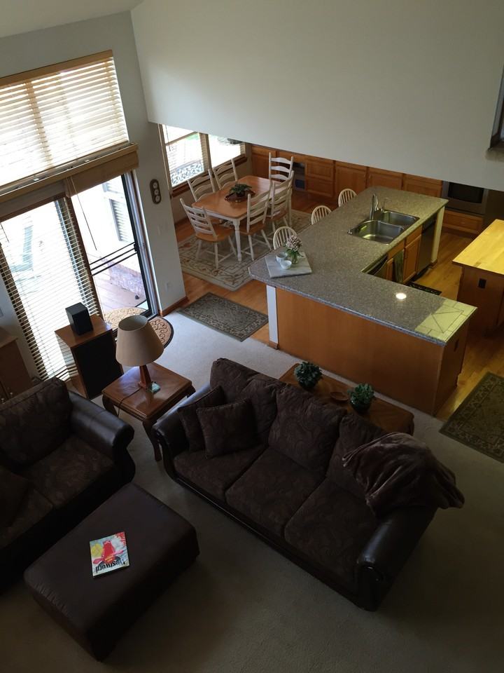 7715 S Louthan St - Photo 3 of 9