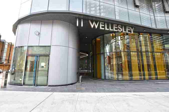 11 Wellesley Street West #6002