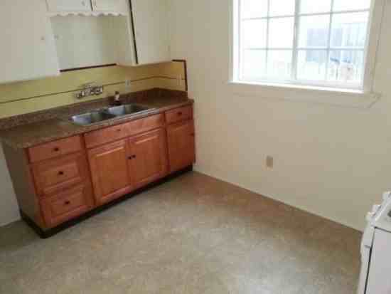 4126 Highland Ave - Photo 3 of 4