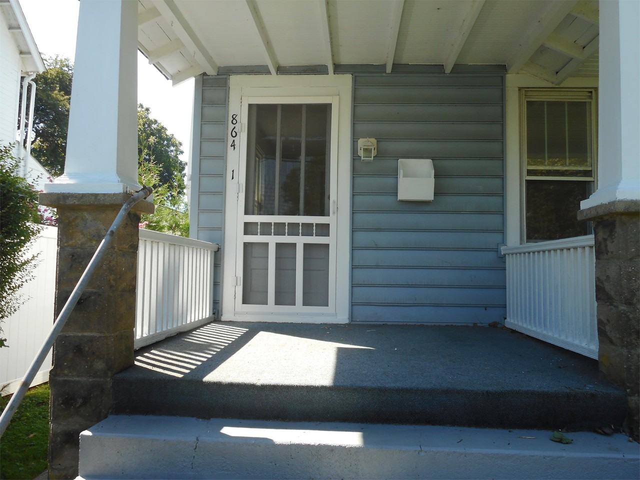 864 Ontario St #864-1 - Photo 2 of 19