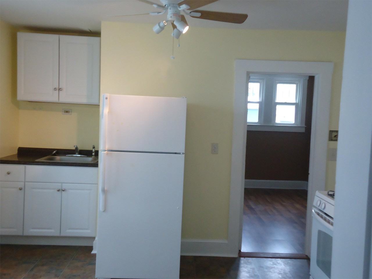 864 Ontario St #864-1 - Photo 5 of 19