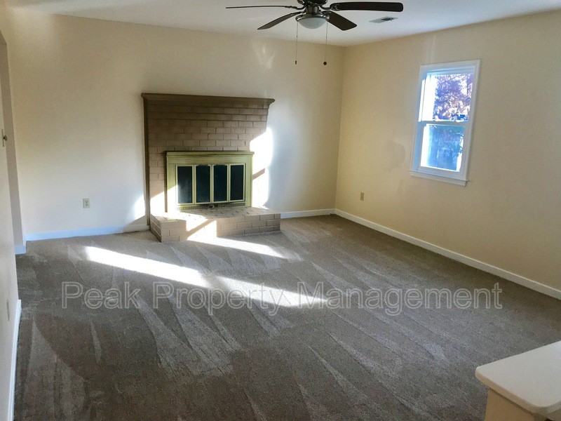 12222 Poplar Forest Dr #B - Photo 6 of 15