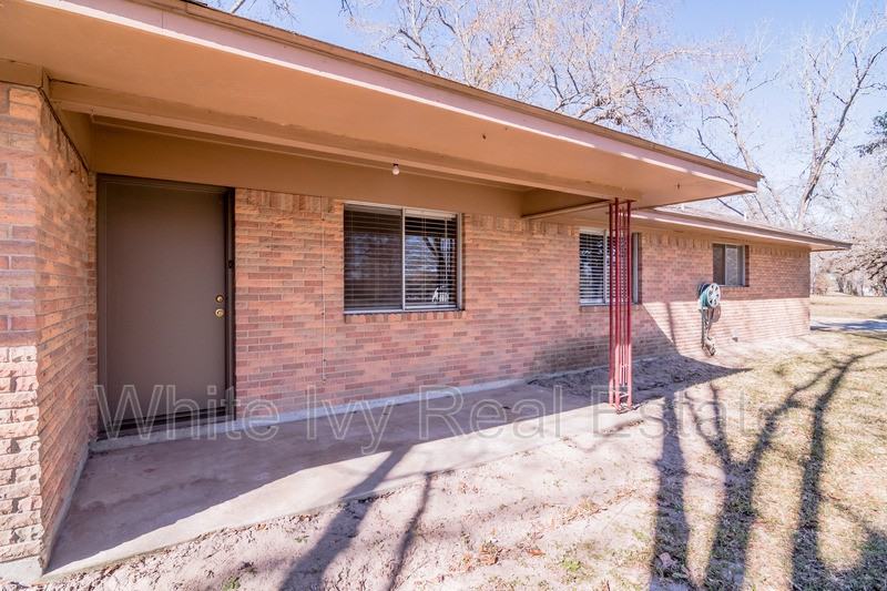 365 Fm - Photo 3 of 35