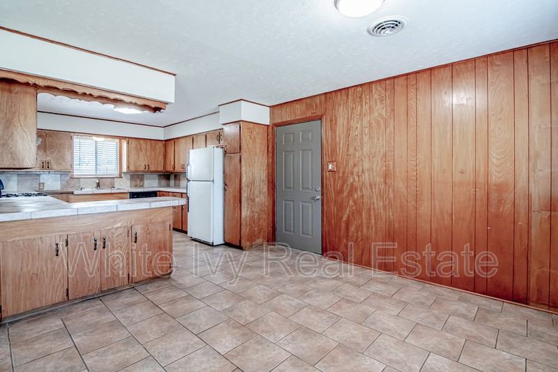 365 Fm - Photo 7 of 35