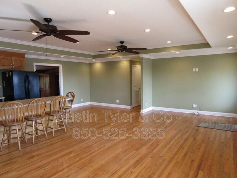 4845 Rooks Dr - Photo 3 of 13