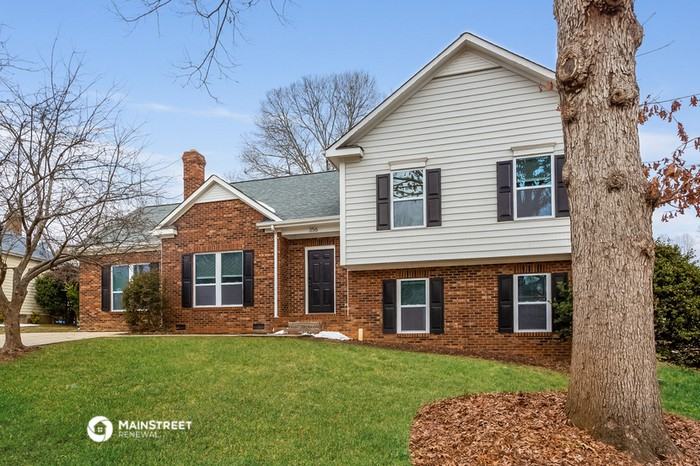 356 Reed Creek Rd - Photo 2 of 15