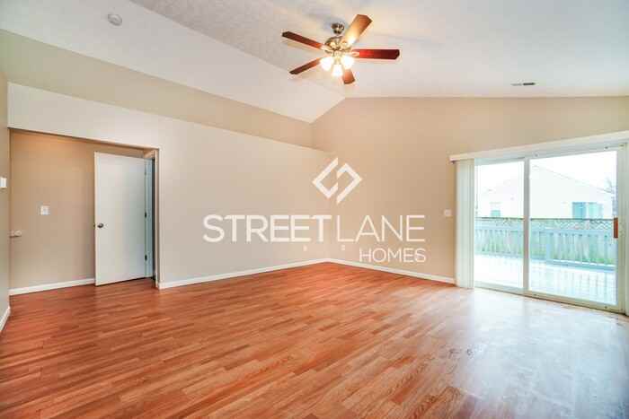 6077 Jolliff St - Photo 3 of 15