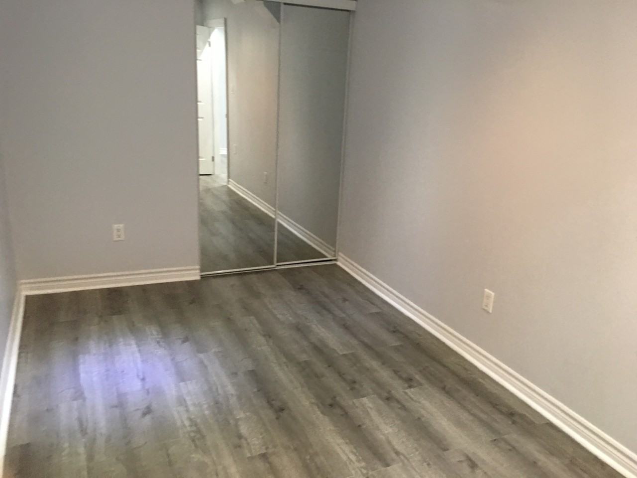 305 Spadina Avenue #2nd floor - Photo 6 of 9