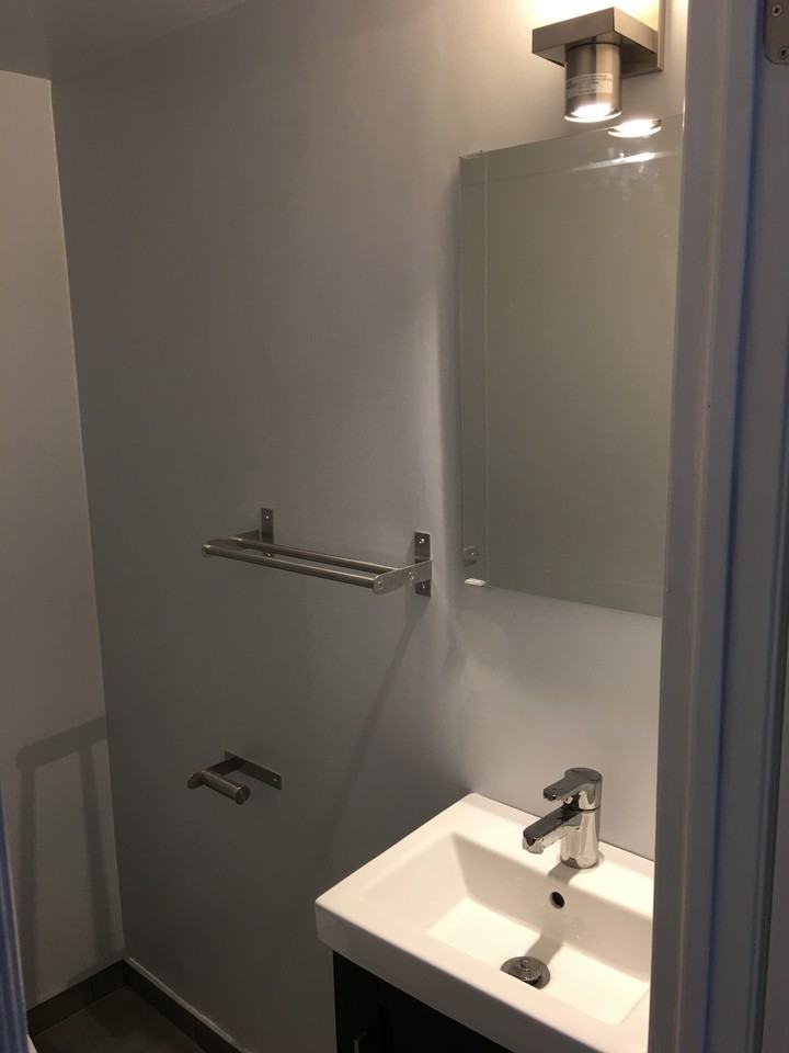 305 Spadina Avenue #2nd floor - Photo 5 of 9