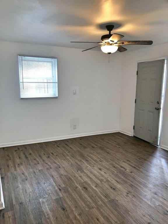 2504 Circle Pine Ct - Photo 2 of 14