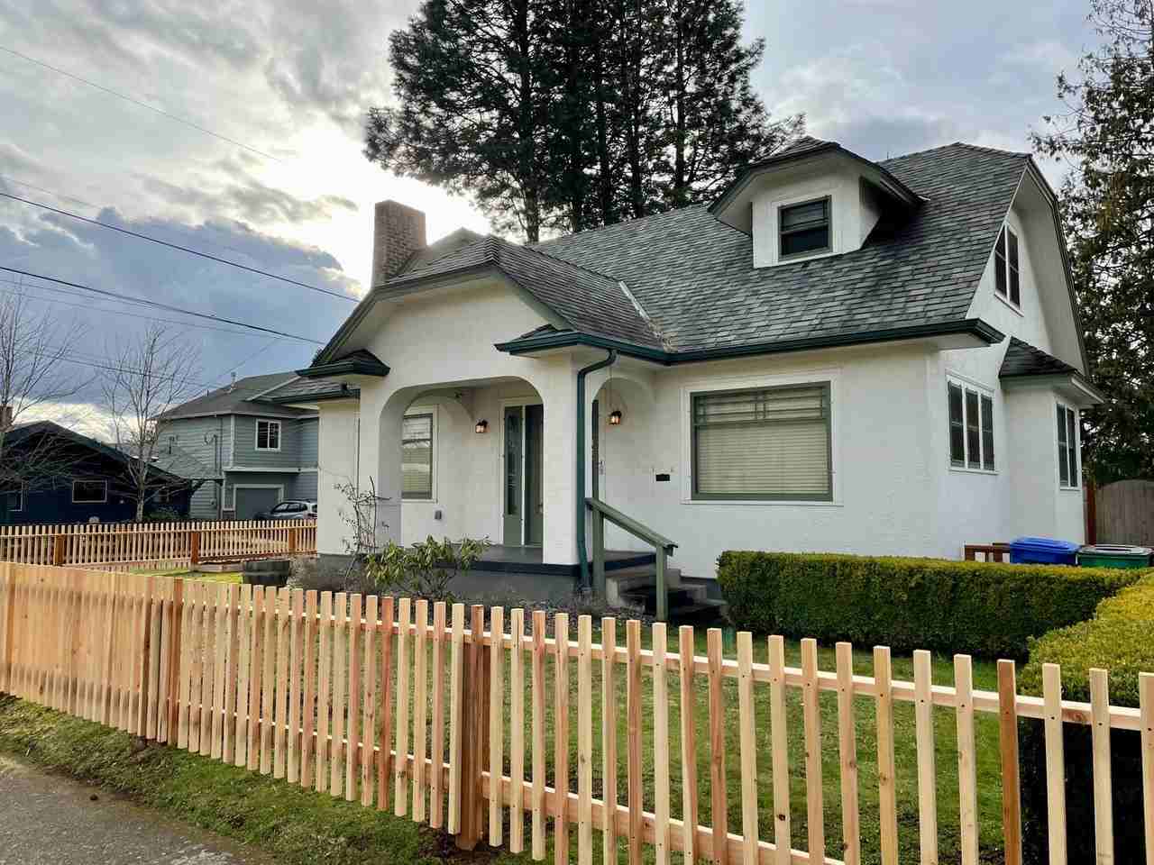 5353 Se 87th Ave - Photo 2 of 38