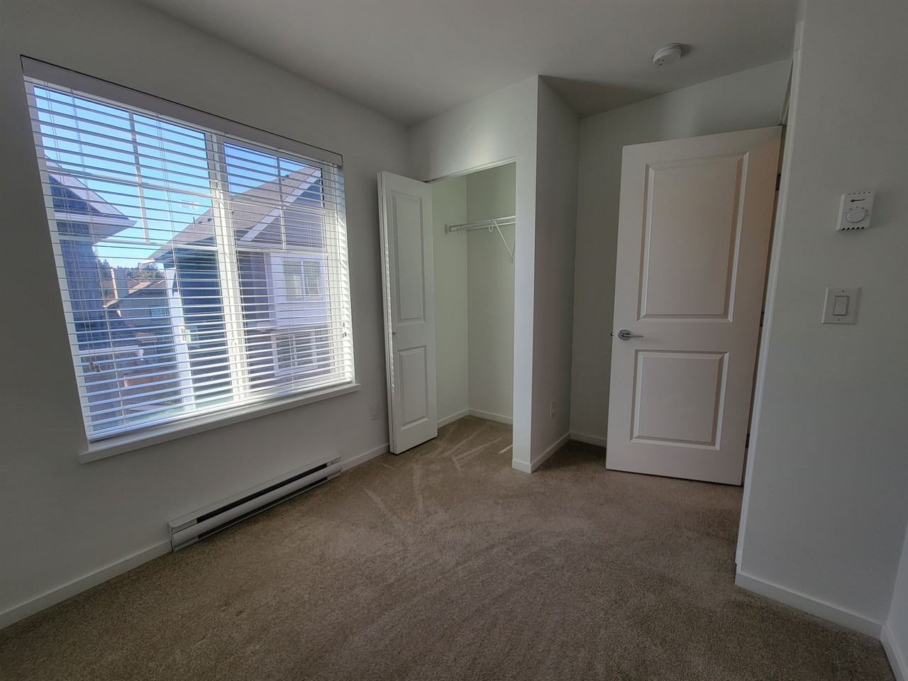 16323 15 Avenue - Photo 3 of 35