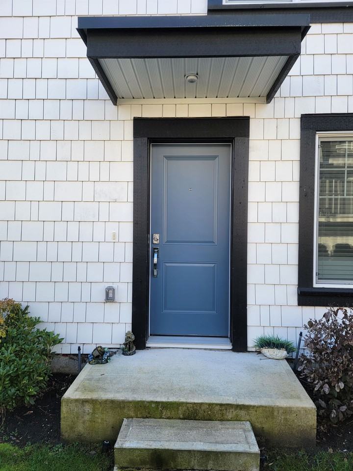 16323 15 Avenue - Photo 2 of 35