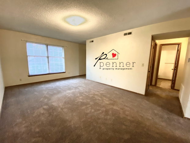 3268 Nw Mill Dr - Photo 2 of 8
