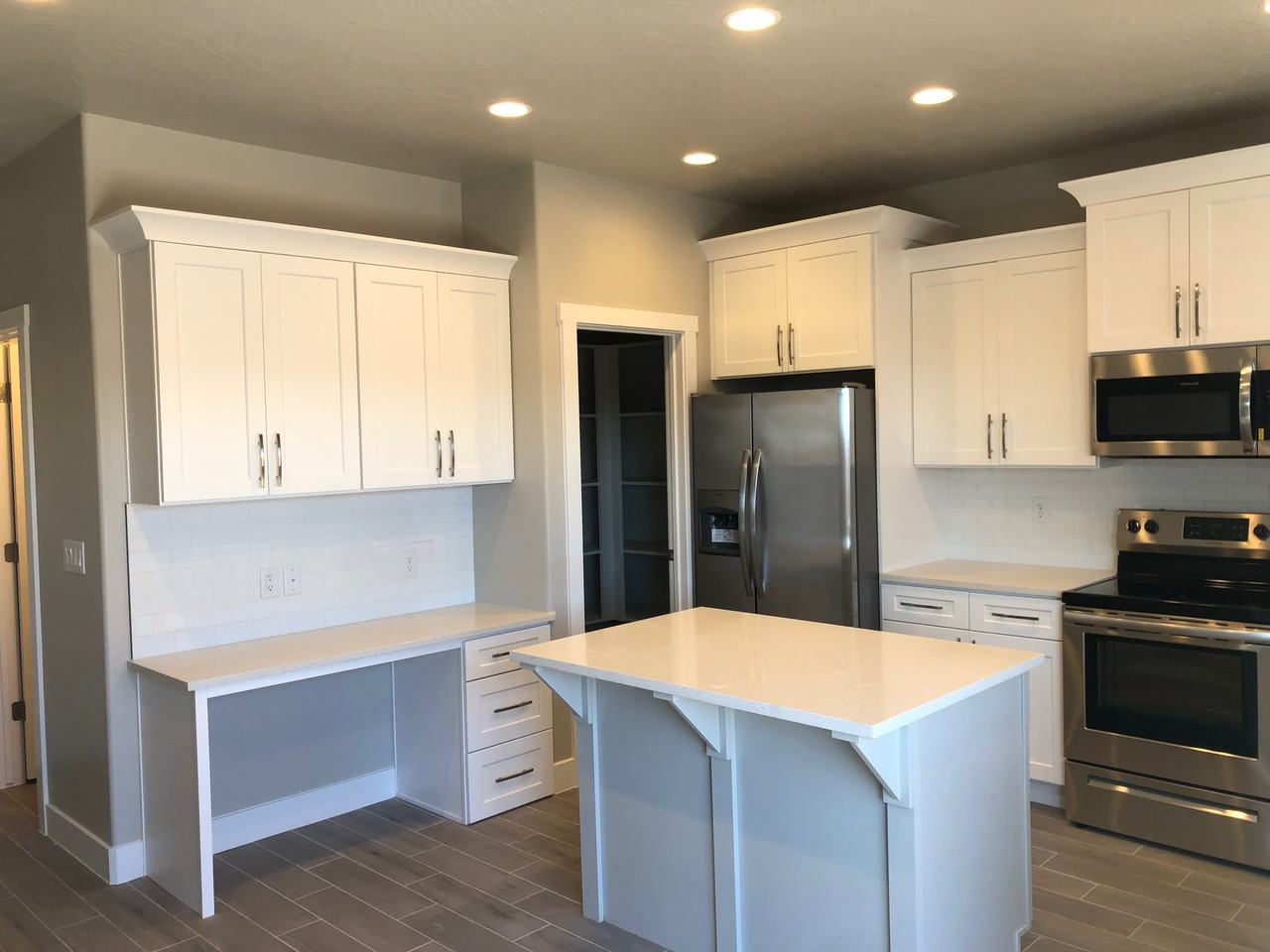 655 S Malorie Way #1 - Photo 3 of 17