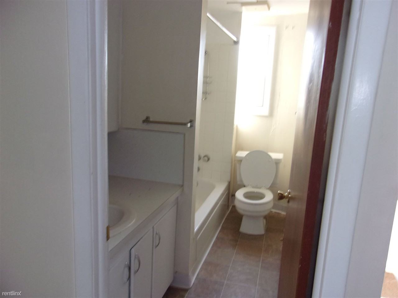 60 N Harrison St - Photo 3 of 13