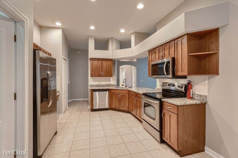 30036 Bermuda Dunes Way - Photo 3 of 18