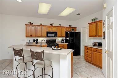 35225 Staccato St - Photo 3 of 11