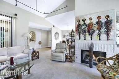 223 Serena Dr - Photo 3 of 10
