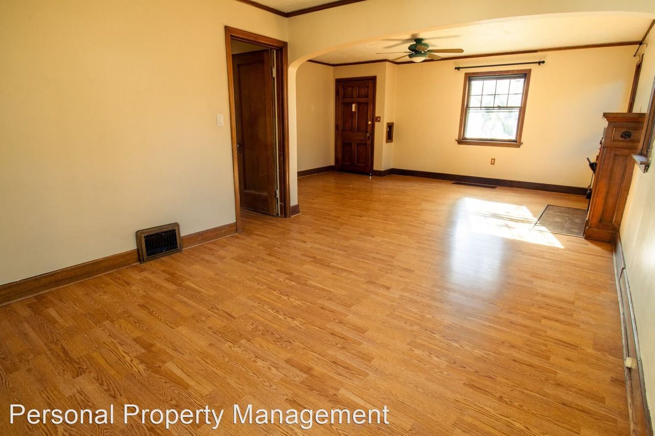 614 E 24th St - Photo 3 of 12